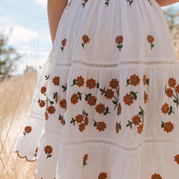 Ivy City Co Greta dress in Rust Floral - size Small (S) - Picture 6 of 13